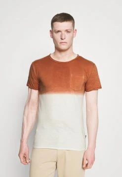 Meilleur prix 🧨 INDICODE JEANS HESS - T-shirt Imprimé - Rootbeer 💯