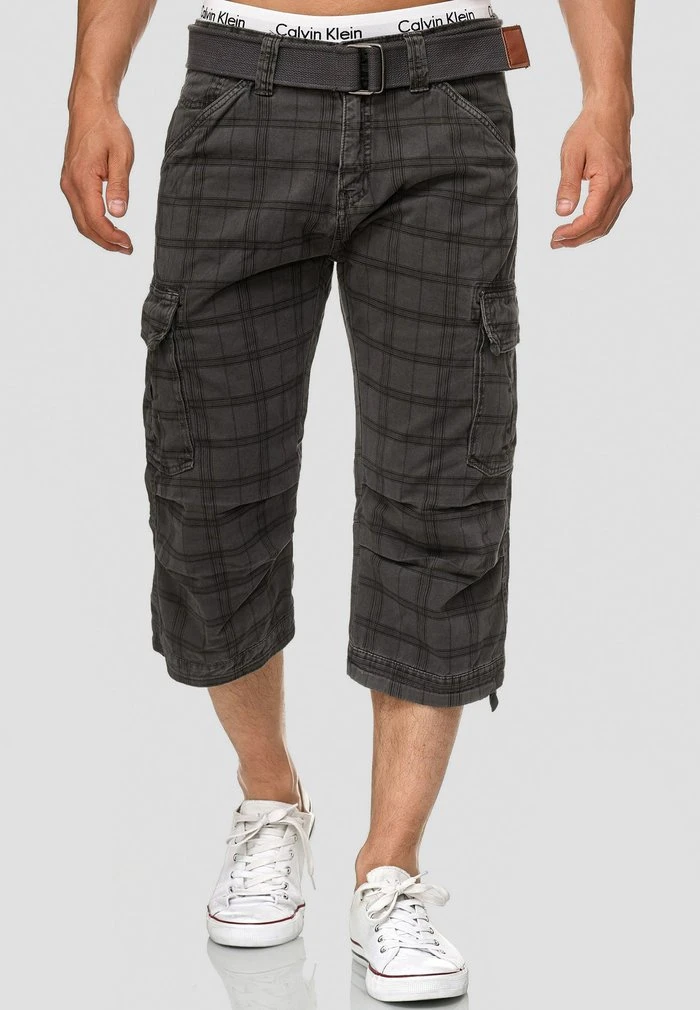 Top 10 🌟 INDICODE JEANS MIT GÜRTEL NICOLAS - Short - Raven 👏