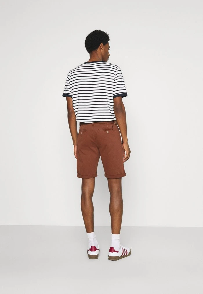 Vente flash ⭐ INDICODE JEANS KAISER CHINO EXCLUSIV - Short - Bootbeer ❤️ – Image 3