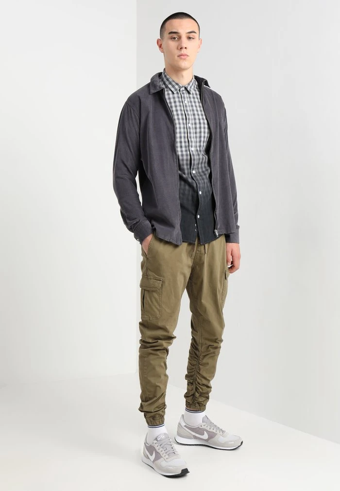 Tout neuf 🥰 INDICODE JEANS LAKELAND - Pantalon Cargo - Army ✔️ – Image 2