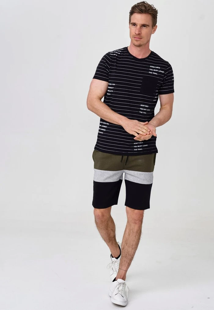 Grosses soldes ✨ INDICODE 🔔 JEANS PAUL - Short - Army 👏 – Image 2