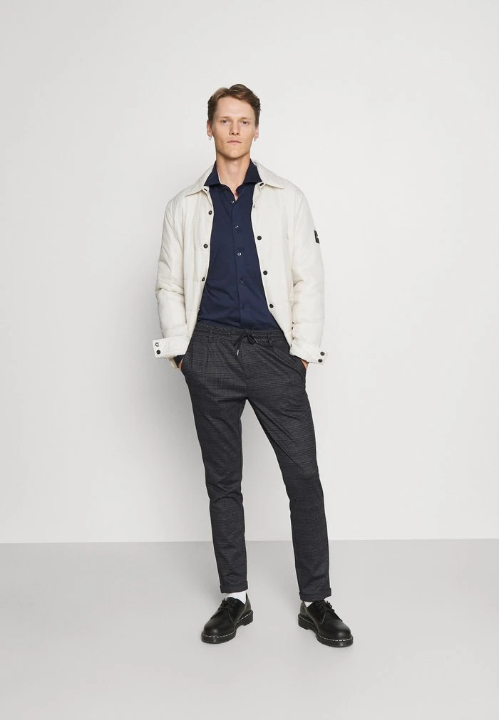 Tout neuf ⭐ INDICODE JEANS EBERLEIN WITH ROLLED UP - Pantalon Classique - Macan Grey 😀 – Image 2