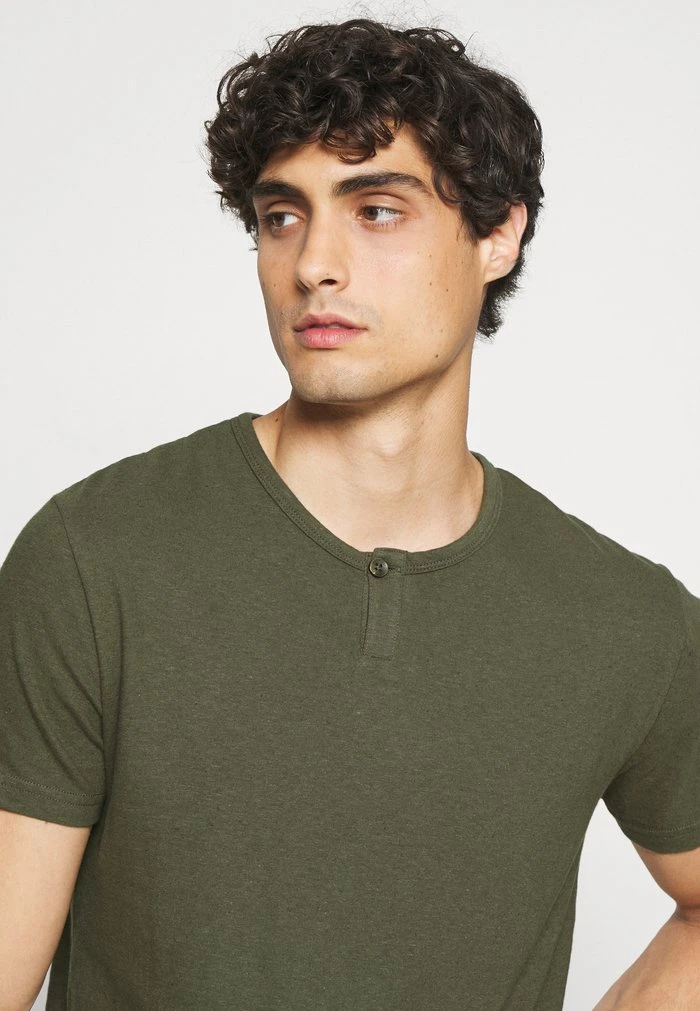 De gros 🌟 INDICODE 🎁 JEANS COHEN - T-shirt Basique - Army ⌛ – Image 4